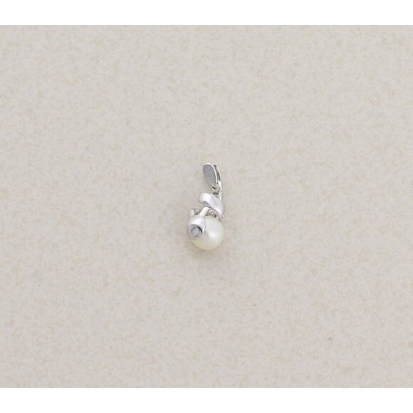 Pendant Only 14K White Gold Freshwater Pearl and Diamond Pendant 5/8" x 1/4" - Picture 6 of 6